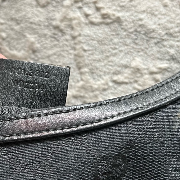 Authentic Gucci GG Canvas Shoulder Bag - Picture 11 of 12